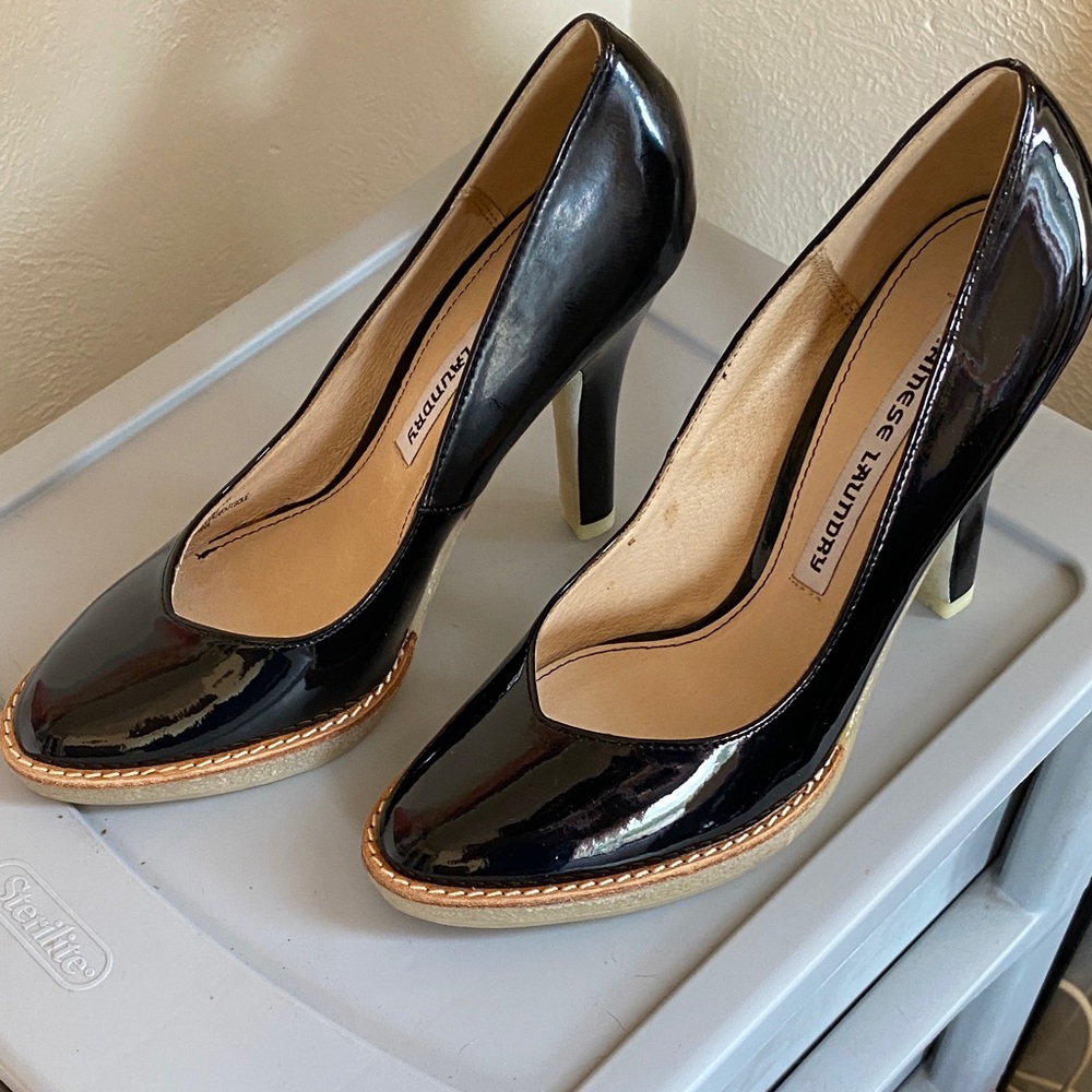 NIB Chinese Laundry Black Patent Heels